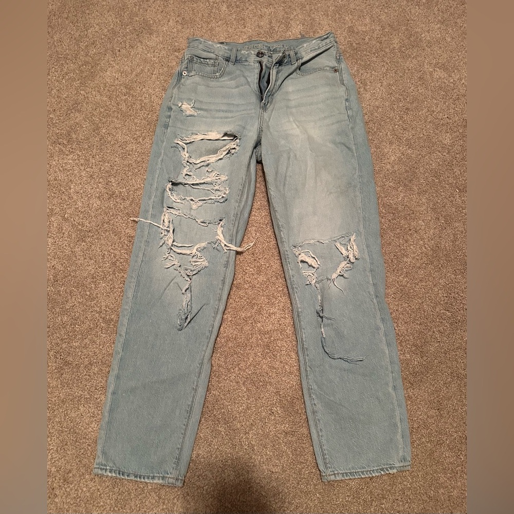 Size 2 American Eagle Mom Jeans